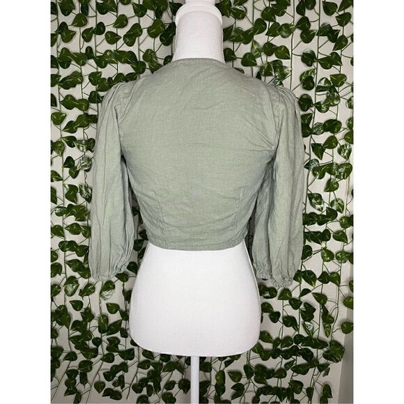 Abercrombie and Fitch Long Sleeve Linen Crop Top - Picture 5 of 7